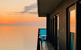 Black Sea Apartment In Orbi City Batumi